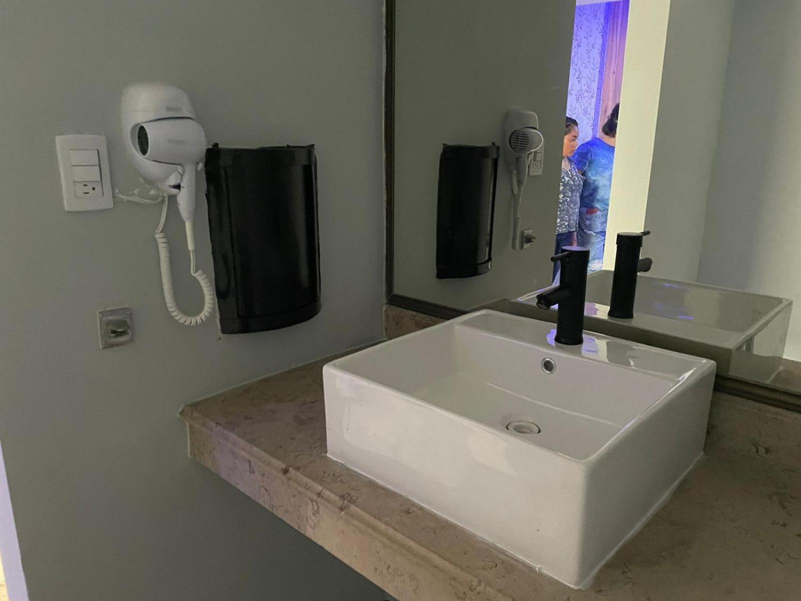 ורקרוז Auto Hotel Monte Carlo מראה חיצוני תמונה